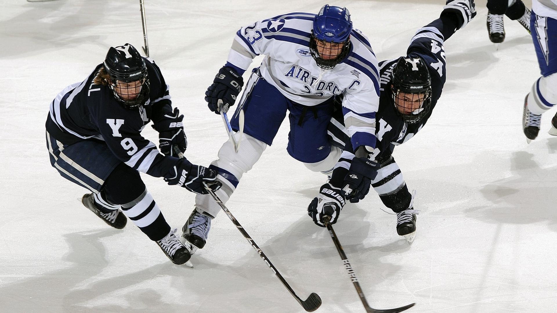 曼城在足总杯中闯入下一轮，曼城拿过足总杯吗