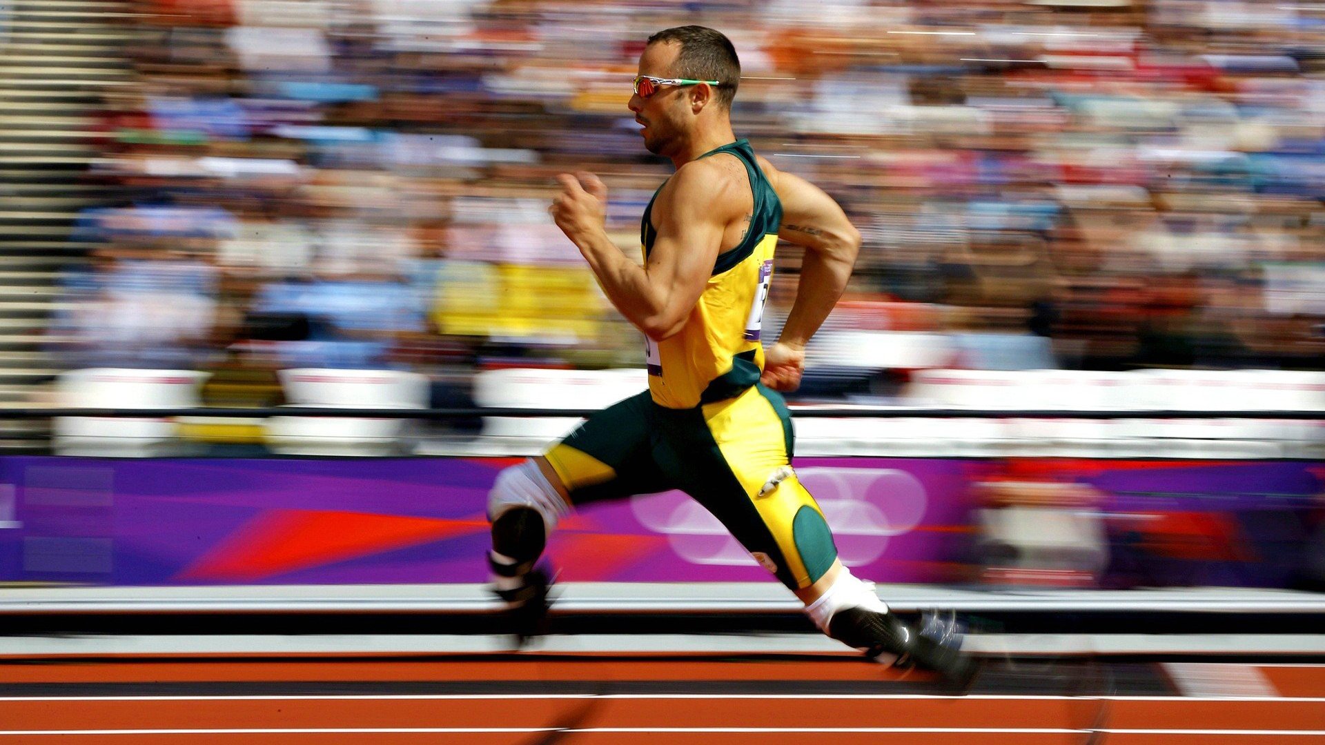 雪橇锦标：俄罗斯队领先挑战纪录，金牌在望！，雪橇项目赛程中全程设多少个弯道